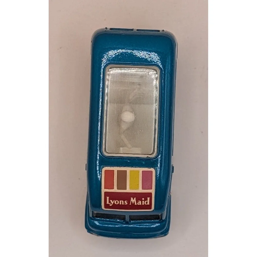 Vintage Matchbox No 47 Lyons Maid Ice-Cream Mobile Shop Lesney Blue England Box